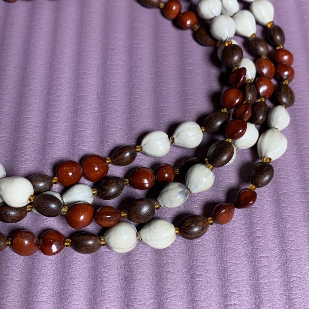 {Vintage} Multi-Color Beaded Seed Necklace - Picture 2 of 2